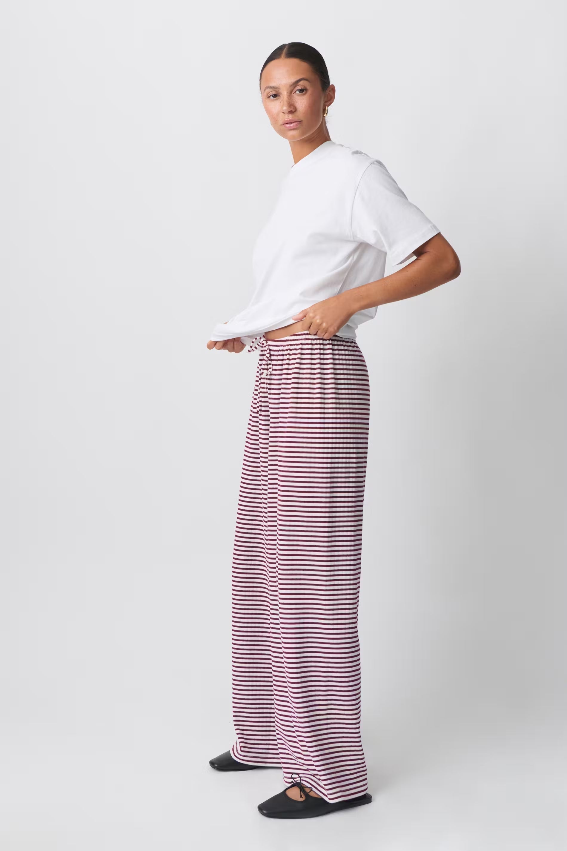 Ava women's spring striped relaxed pants by Jesie-London, featuring lightweight fabric and a comfortable fit.