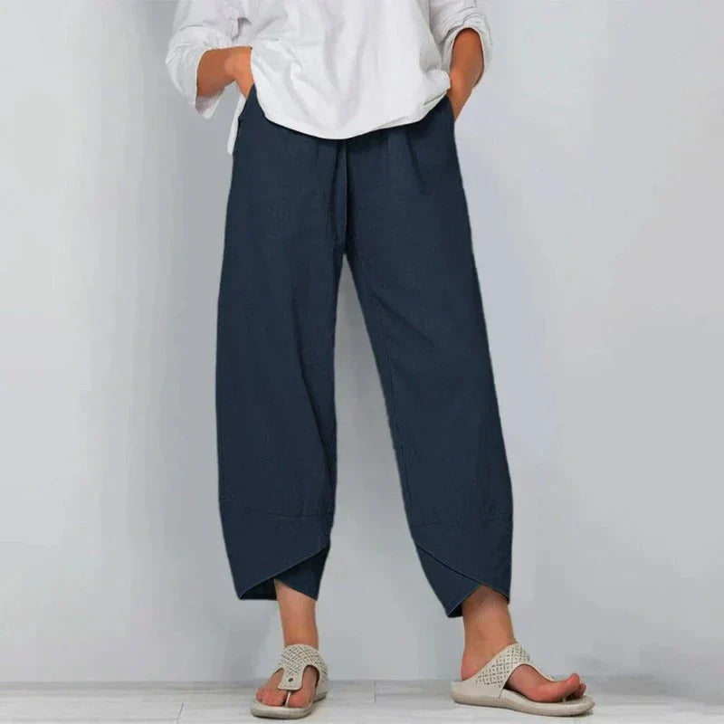 Jesie-London Ovrin women's wide-leg casual cropped pants in black, featuring a relaxed fit and lightweight fabric.