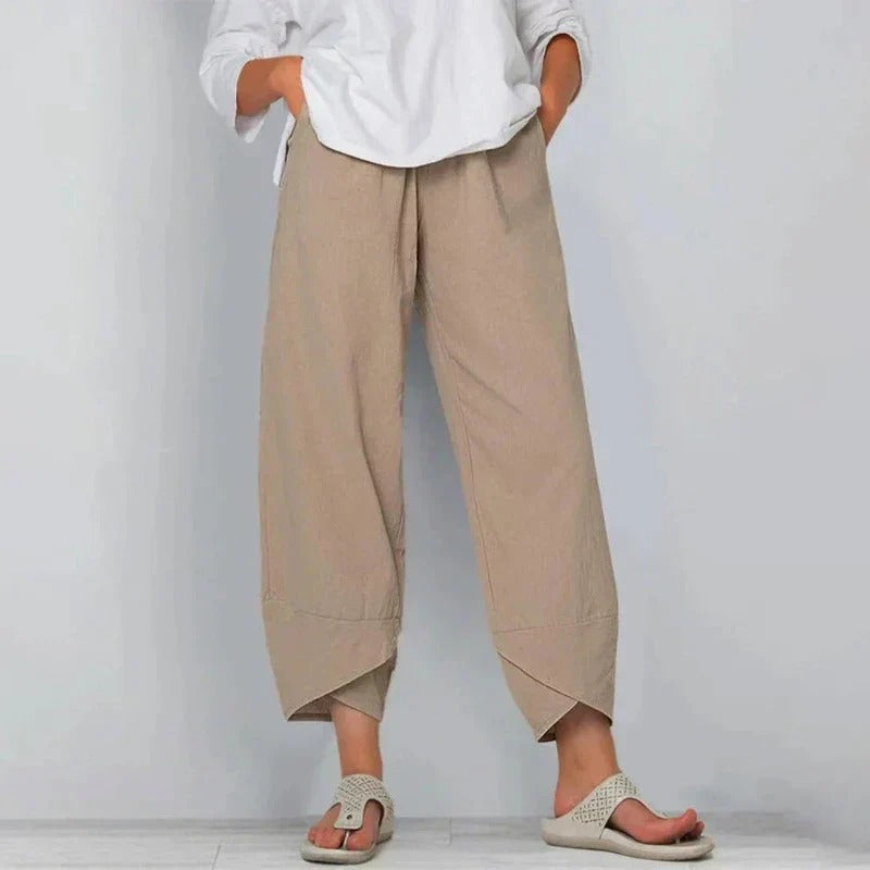 Women’s wide-leg casual cropped pants by Jesie-London, styled with a relaxed fit and lightweight fabric for comfortable everyday wear.