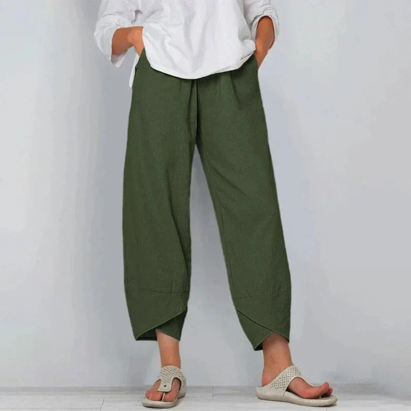 Women’s wide-leg casual cropped pants by Jesie-London, featuring a relaxed fit and stylish design with visible waistband and fabric details.