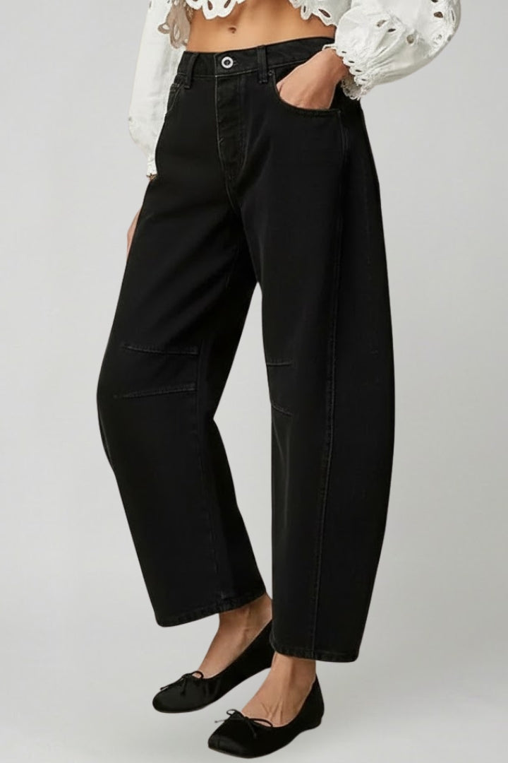 Women’s high-waist stretch wide-leg denim jeans by Jesie-London, shown in a natural fit with detailed stitching and classic blue denim.
