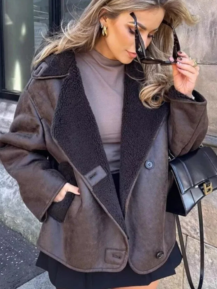 Women’s oversized wool coat with fur collar, classic double-breasted design from Jesie-London, suitable for winter warmth and style.