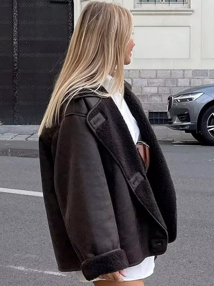 Women’s oversized wool coat with fur collar, classic double-breasted design, by Jesie-London, perfect for winter warmth and style.