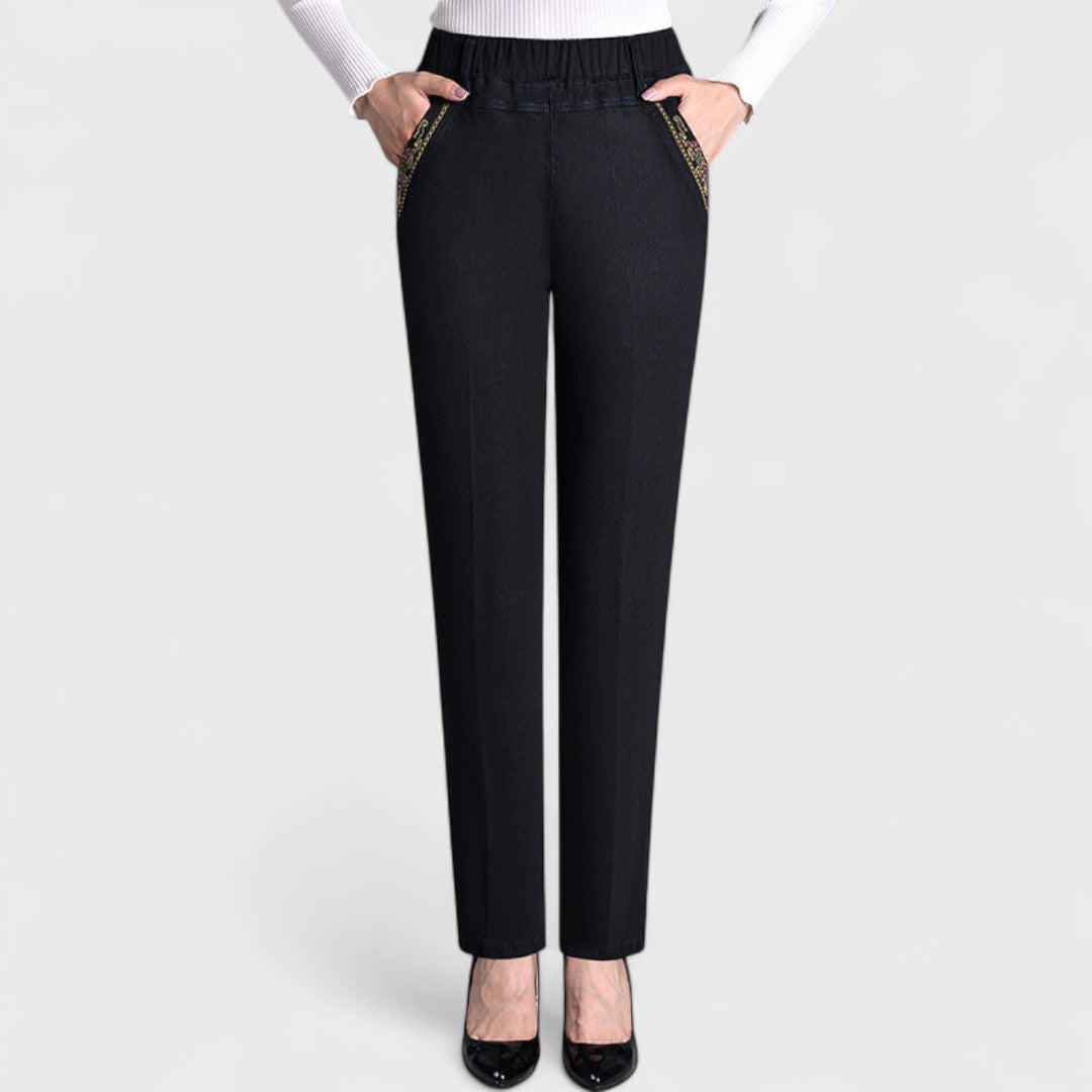 Beatrice women's stretch jeans by Jesie-London with side pockets and elastic waistband, shown in a comfortable fit.